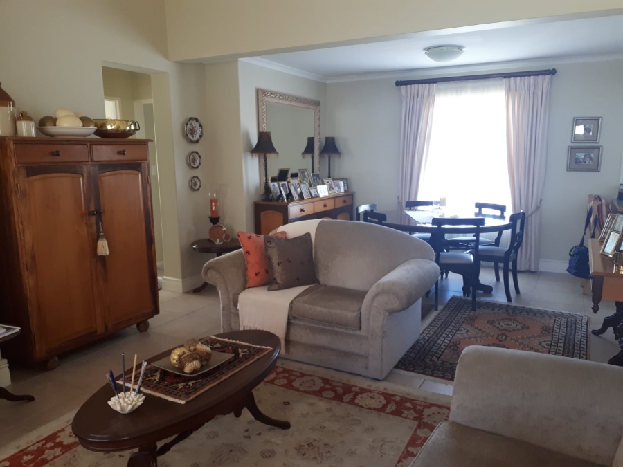 2 Bedroom Property for Sale in Van Riebeeckshof Western Cape